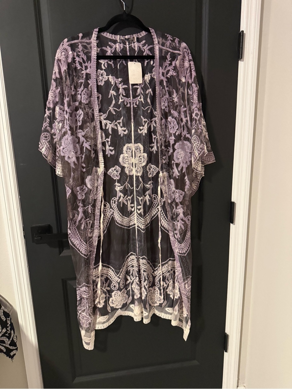 Elegant Lavender Lace Kimono - Unbranded